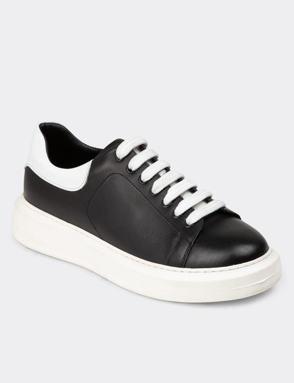 Men's Black Leather Sneakers