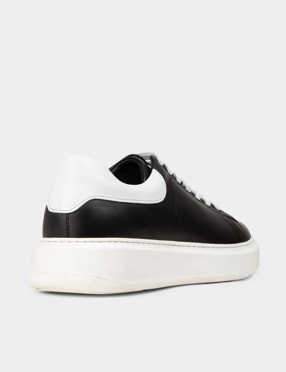Men's Black Leather Sneakers