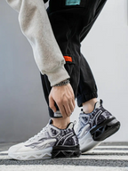 Men's Fashionable Lace Up Low Top Sneakers