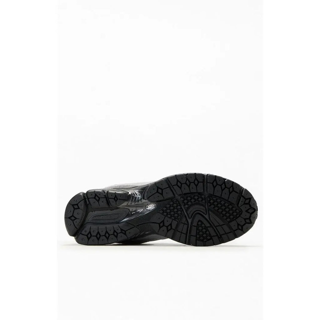Men's Grey 2002R Sneaker