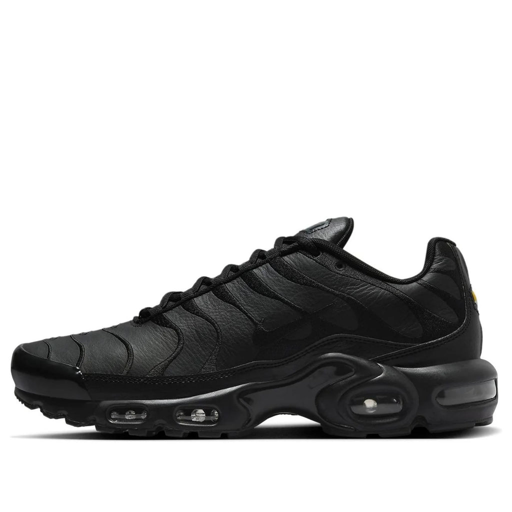 AM Plus TN 'Triple Black' Men's Shoes
