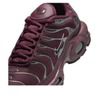 AM Plus SE Running Shoes