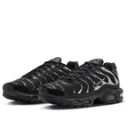 AM Plus SE Running Shoes