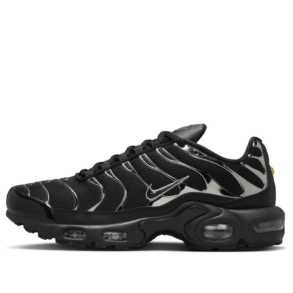 AM Plus SE Running Shoes