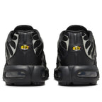 AM Plus SE Running Shoes
