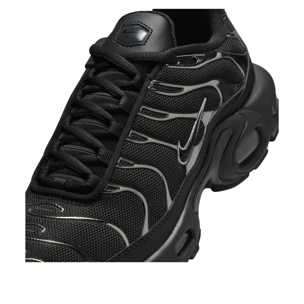 AM Plus SE Running Shoes