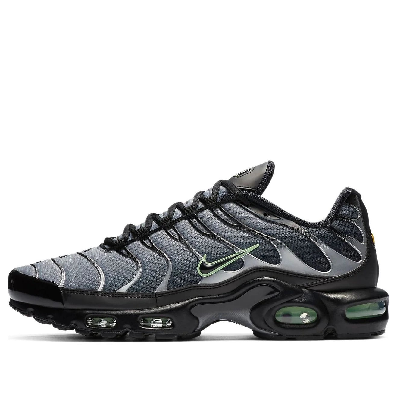 AM Plus Men's Sneaker