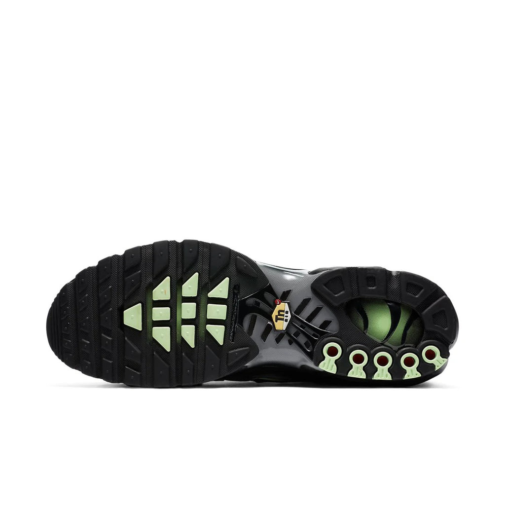 AM Plus Men's Sneaker