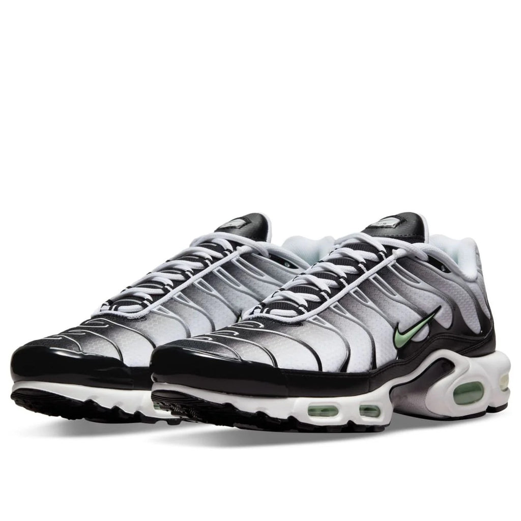AM Plus Men's Sneaker