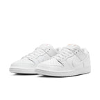SB Dunk Low Men's Sneaker