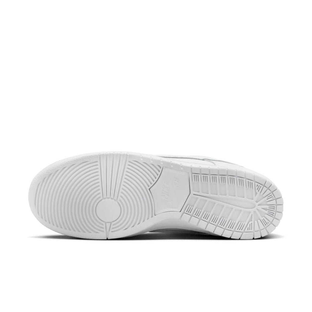 SB Dunk Low Men's Sneaker