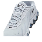 AM DN8 Men's Sneaker