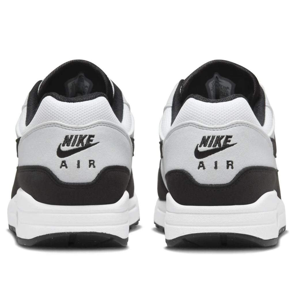 AM1 Men's Sneaker