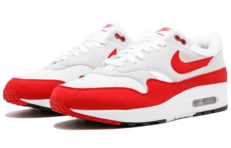 AM1 Men's Sneaker
