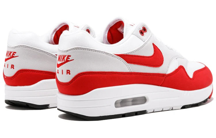 AM1 Men's Sneaker
