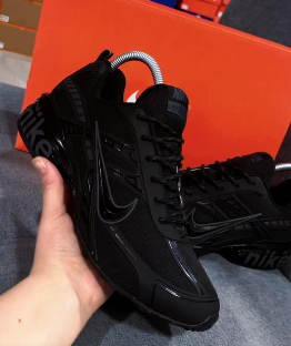 Black High-Top Men's Sneakers
