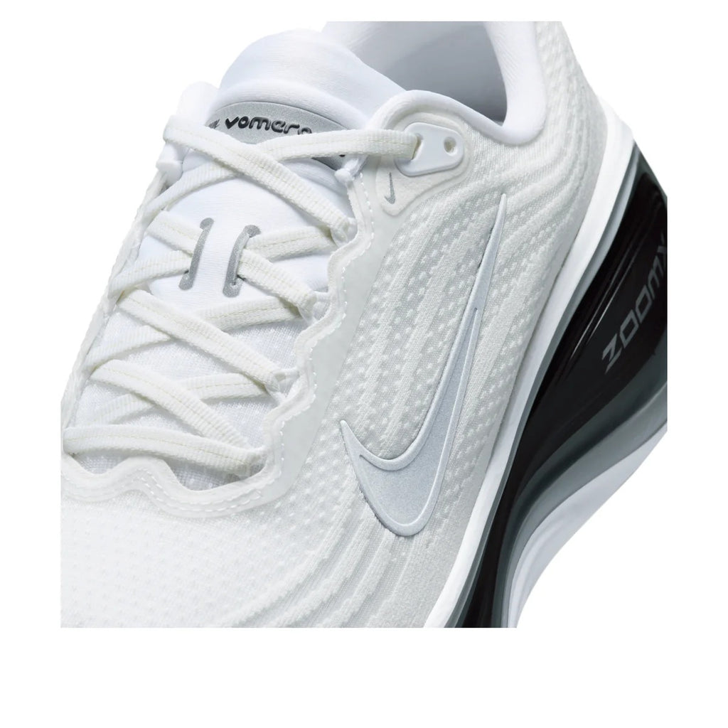 AZ Vomero Plus Men's Sneaker